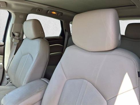 Used 2014 Cadillac SRX Luxury FWD image 12