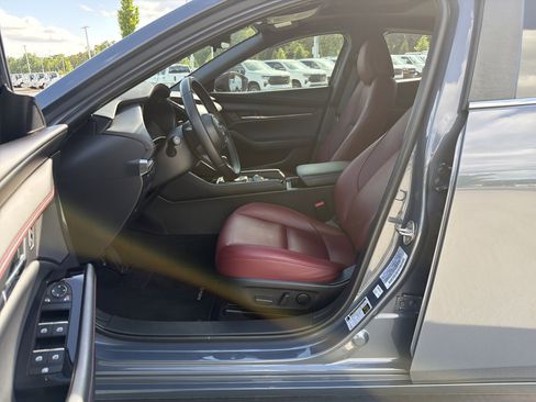 Used 2025 MAZDA MAZDA3 Carbon AWD/4WD image 16