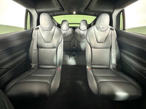 Used 2023 Tesla Model X AWD/4WD image 4