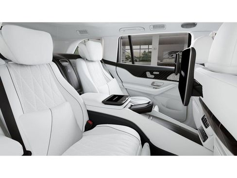 New 2026 Mercedes-Benz Maybach GLS 600 4MATIC image 5