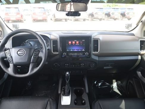 Used 2024 Nissan Frontier SV w/ SV Convenience Package AWD/4WD image 14