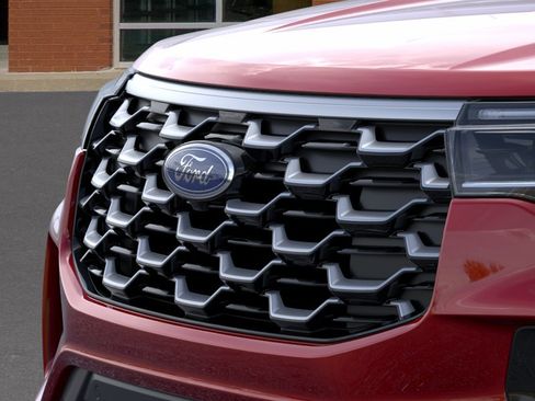 New 2026 Ford Explorer Platinum w/ LUX Leather Package image 17