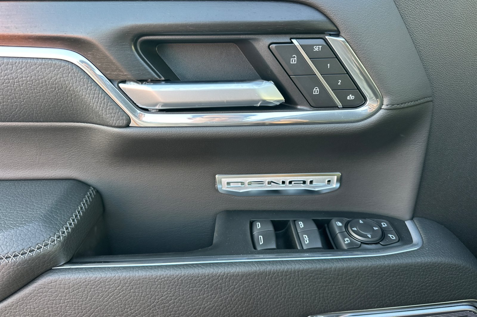 New 2026 GMC Sierra 1500 Denali AWD/4WD image 9
