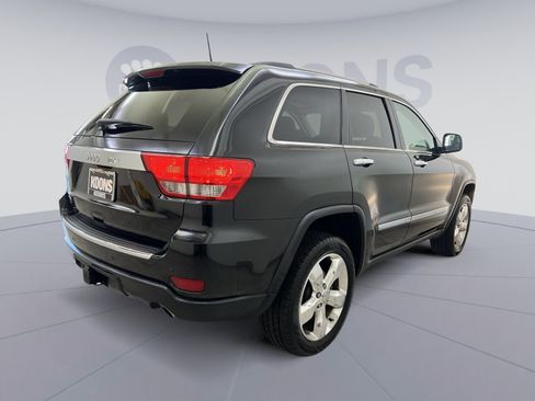 Used 2013 Jeep Grand Cherokee Overland Summit image 5