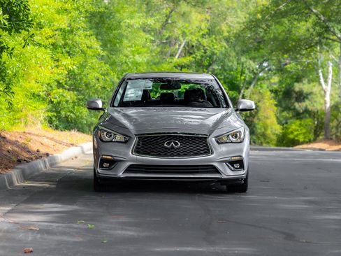 Used 2018 INFINITI Q50 Luxe w/ Essential Package (3.0T Luxe) RWD image 35