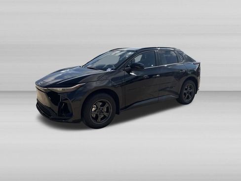 Used 2025 Toyota bZ4X AWD w/ Weather Package image 9