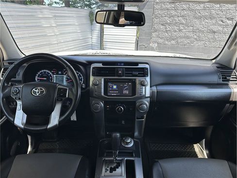 Used 2017 Toyota 4Runner SR5 Premium AWD/4WD image 19
