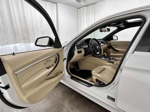Used 2016 BMW 340i xDrive Sedan image 24