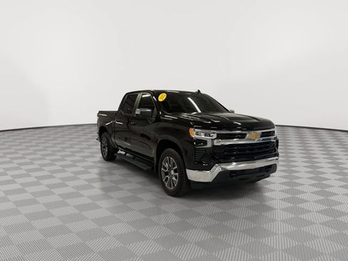 Certified 2025 Chevrolet Silverado 1500 LT AWD/4WD image 2