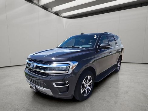 Used 2024 Ford Expedition Limited AWD/4WD image 1