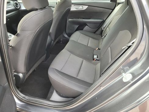 Used 2024 Kia Forte LXS FWD image 3