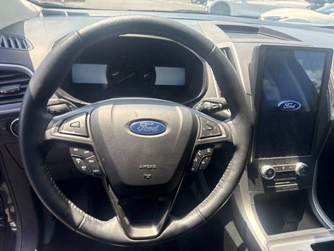 Certified 2022 Ford Edge SEL w/ Convenience Package AWD/4WD image 21
