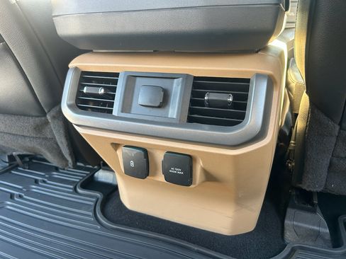Used 2023 Ford F150 Lariat w/ Trailer Tow Package AWD/4WD image 17