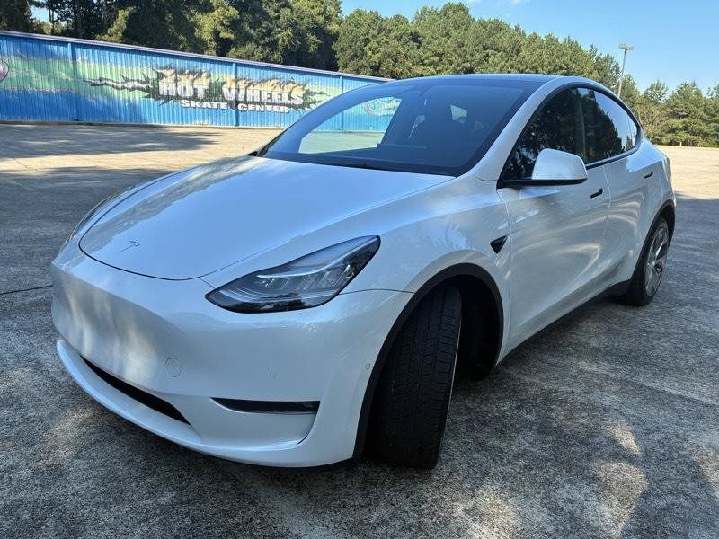 Used 2022 Tesla Model Y AWD image 13