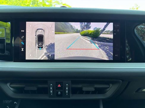 New 2026 Porsche Cayenne Coupe image 12