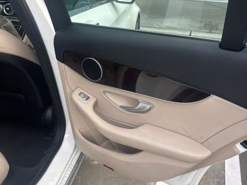Used 2017 Mercedes-Benz C 300 C 300 image 12