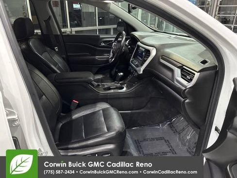 Used 2018 GMC Acadia SLT FWD image 16