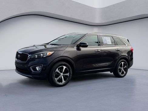 Used 2018 Kia Sorento EX image 1