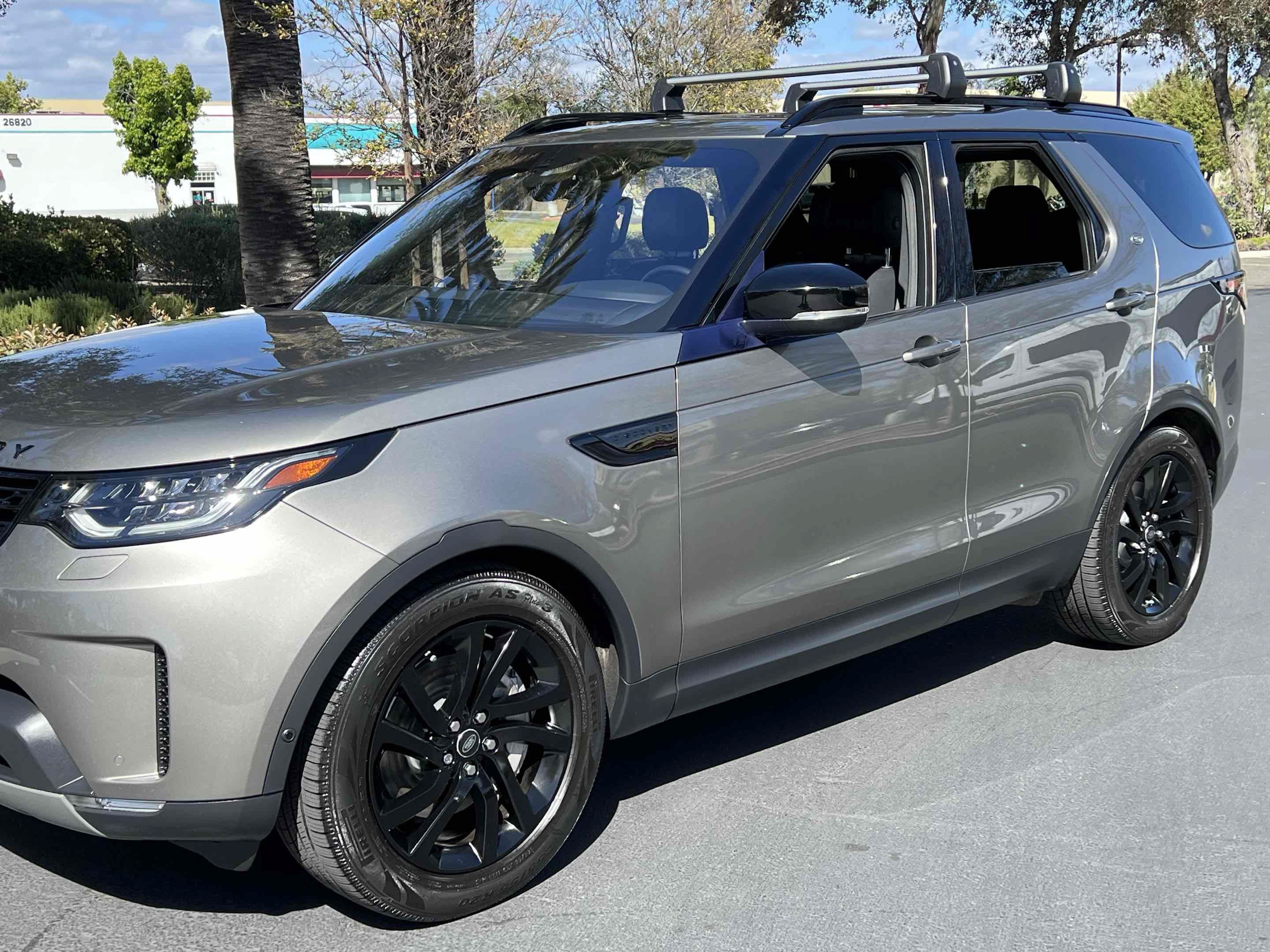 Used 2018 Land Rover Discovery HSE AWD/4WD image 53