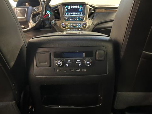 Used 2018 GMC Yukon XL Denali w/ Denali Ultimate Package AWD/4WD image 30