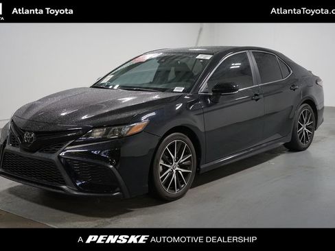Used 2024 Toyota Camry SE w/ Convenience Package FWD image 1