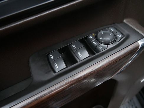 Used 2020 GMC Sierra 2500 Denali w/ Denali Ultimate Package image 16