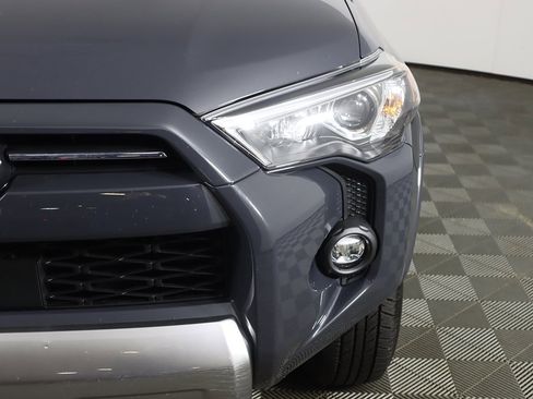 Used 2024 Toyota 4Runner TRD Off-Road Premium image 15