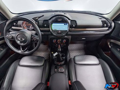 Used 2017 MINI Cooper Clubman S image 2