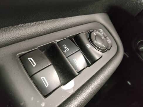 Used 2024 GMC Terrain SLE FWD image 27