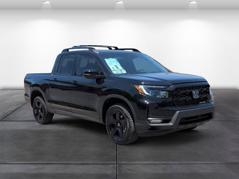 New 2026 Honda Ridgeline Black Edition image 2