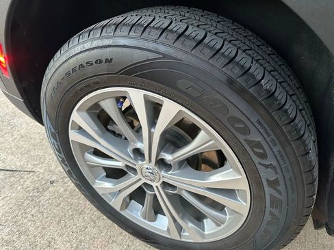 Used 2022 Buick Envision Preferred image 24