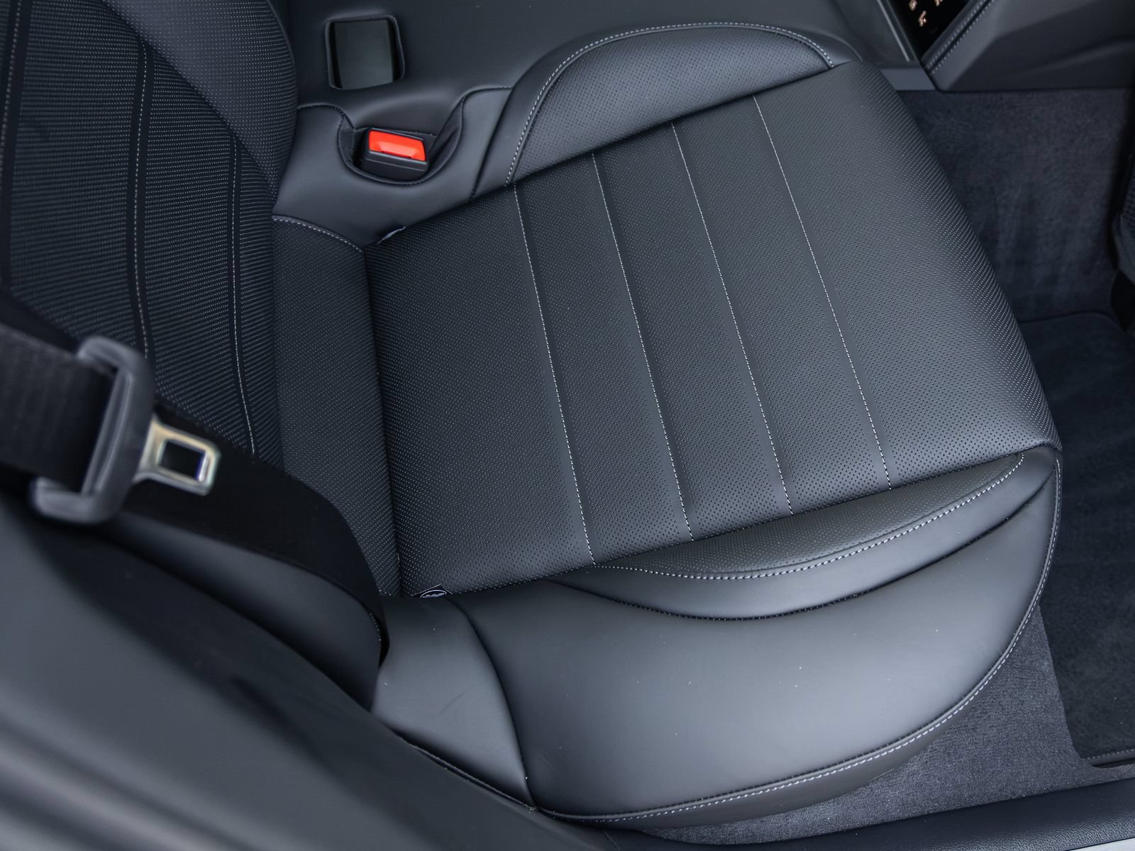 New 2026 Porsche Panamera 4 AWD/4WD image 44