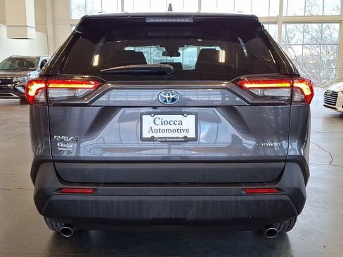 Used 2024 Toyota RAV4 LE image 8