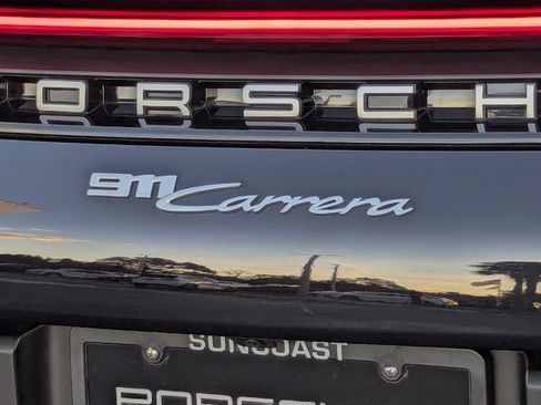 Certified 2025 Porsche 911 Carrera w/ Premium Package image 15