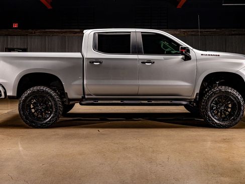 Used 2024 Chevrolet Silverado 1500 RST w/ Redline Edition image 11