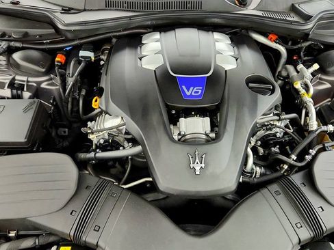 Used 2023 Maserati Ghibli Modena RWD image 26