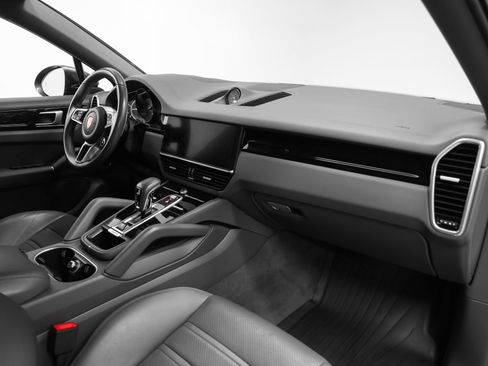Certified 2022 Porsche Cayenne Coupe AWD/4WD image 20