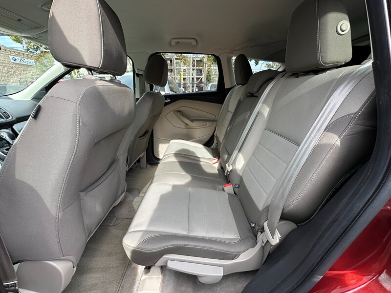 Used 2014 Ford Escape SE w/ Equipment Group 201A AWD/4WD image 18