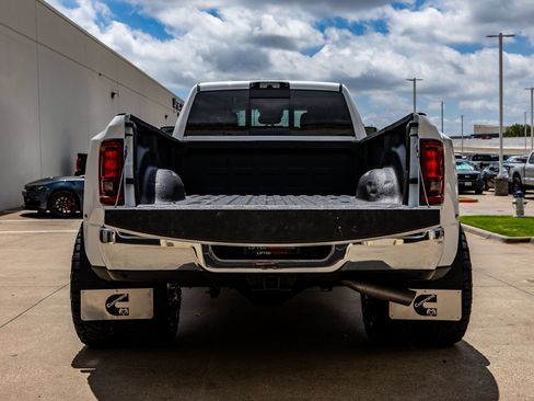 Used 2026 RAM 3500 Tradesman AWD/4WD image 9