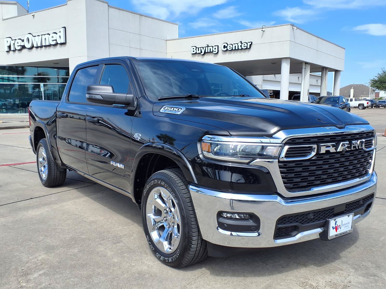 Used 2026 RAM 1500 Lone Star AWD/4WD image 3