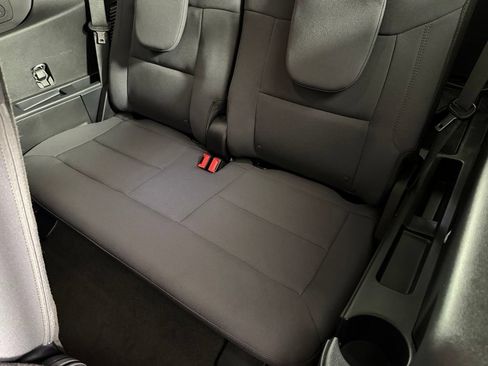 Used 2025 Ford Explorer Active RWD image 28