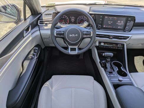 Certified 2022 Kia K5 LXS FWD image 12