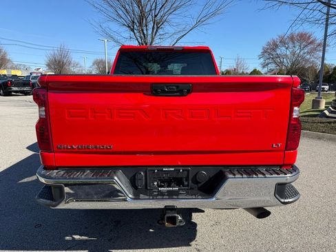 Used 2025 Chevrolet Silverado 2500 LT w/ Convenience Package image 4