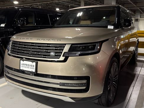 Certified 2026 Land Rover Range Rover SE AWD/4WD image 1