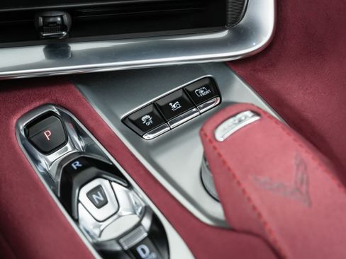 Used 2021 Chevrolet Corvette Stingray Premium Conv w/ Battery Protection Package image 27