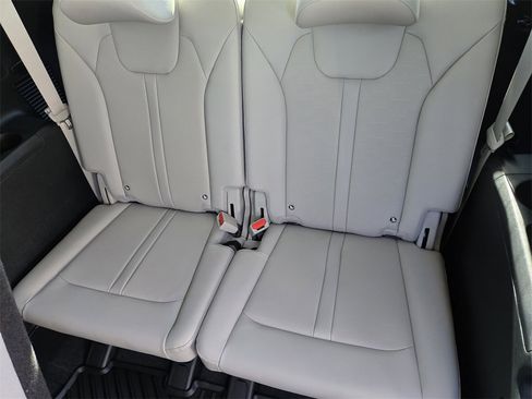 New 2026 Kia Sorento S image 42