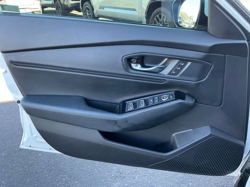 Used 2024 Honda Accord Touring image 13