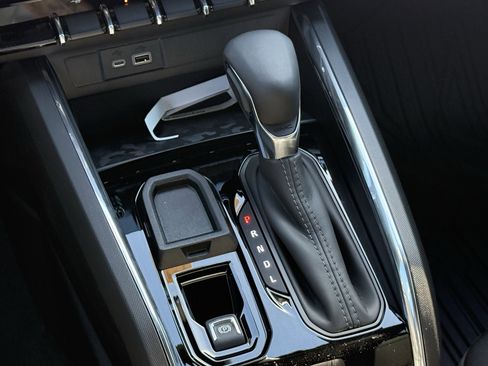 New 2026 GMC Canyon Elevation w/ Convenience Package image 15