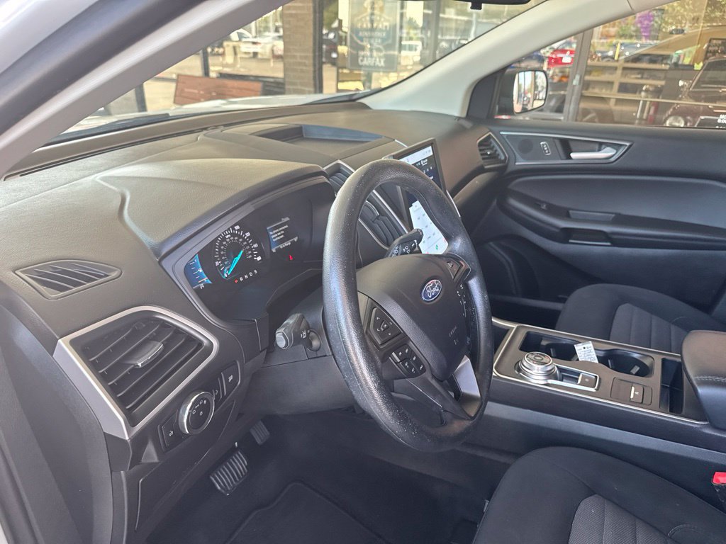 Used 2024 Ford Edge SE AWD/4WD image 9