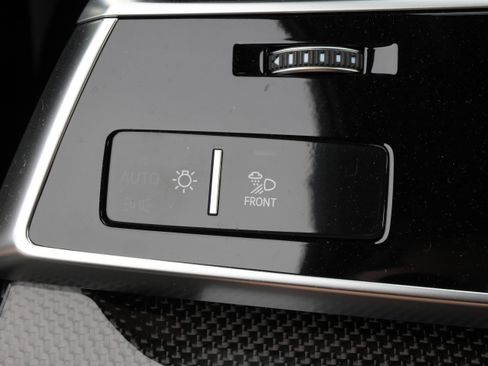 Used 2023 Audi SQ7 Prestige image 15